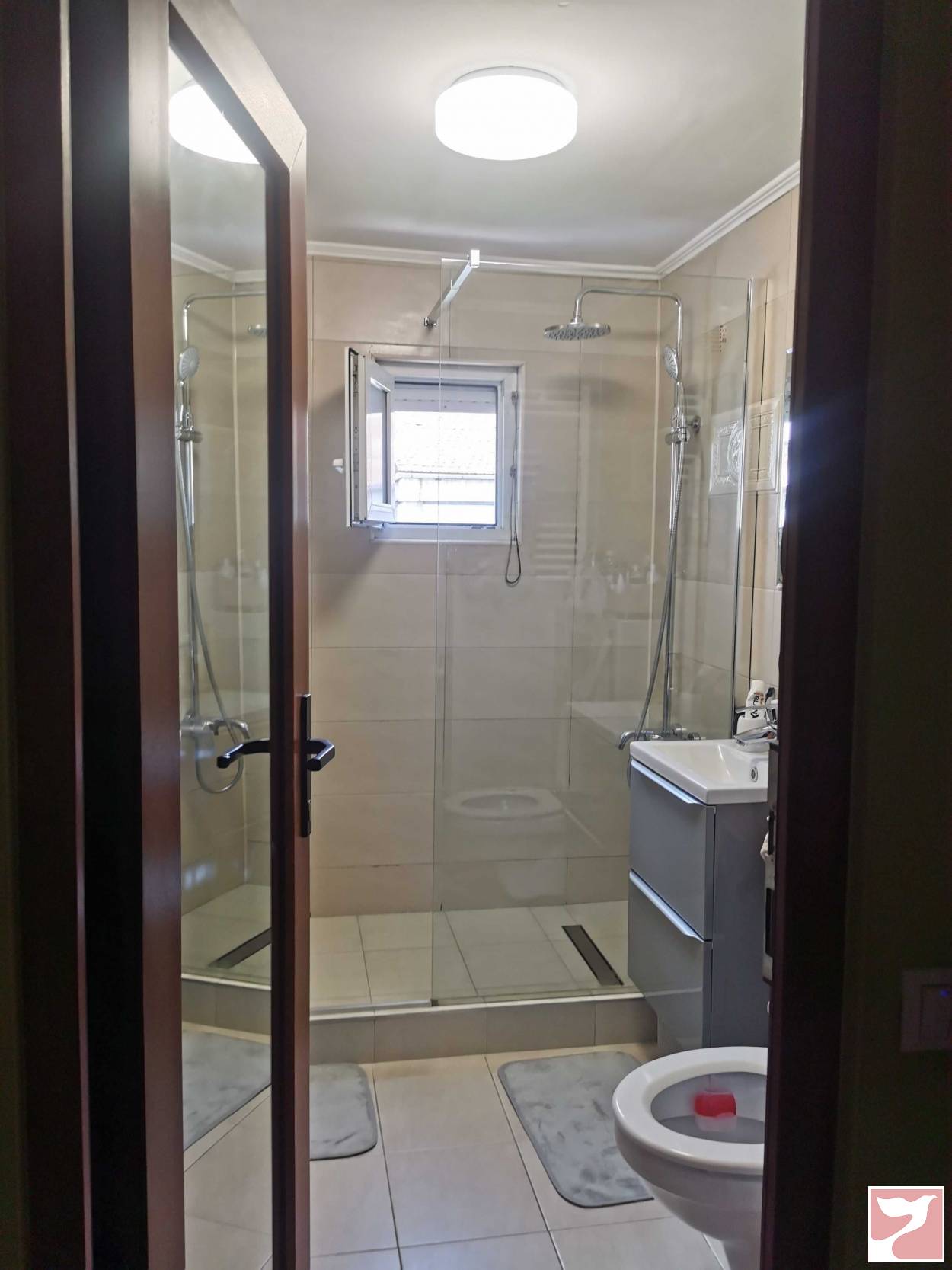 Vanzare apartament  3 CAMERE in Oradea, 65 mp