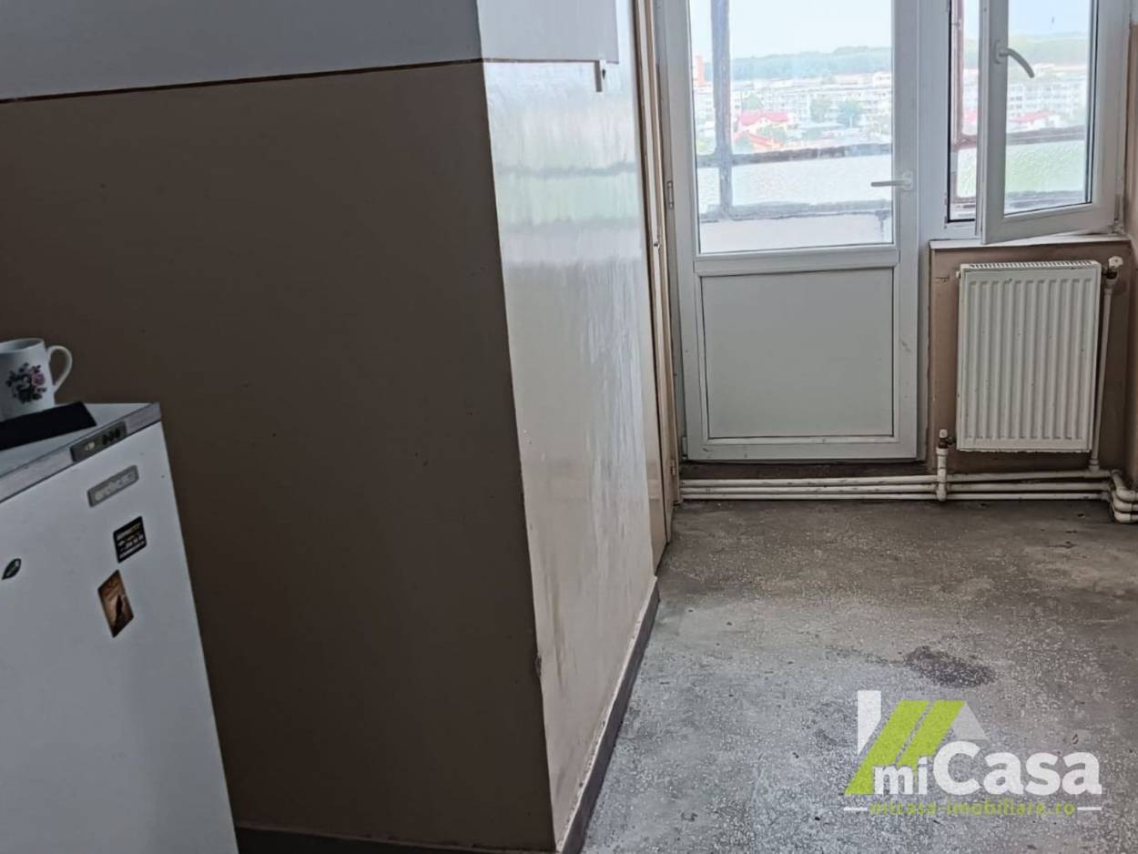 Vanzare apartament  3 CAMERE in Galati, Central, 73 mp