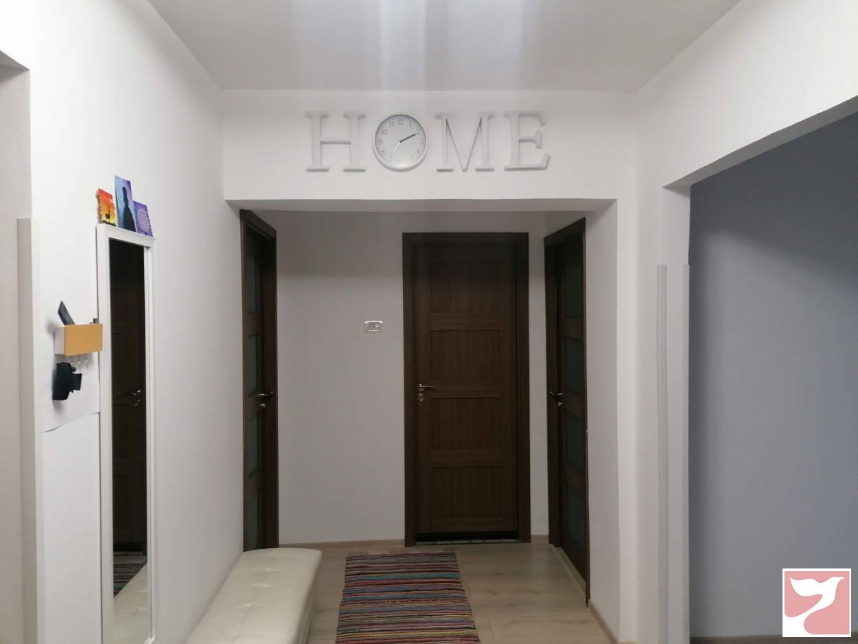 Vanzare apartament  3 CAMERE in Piatra-Neamţ, 75 mp