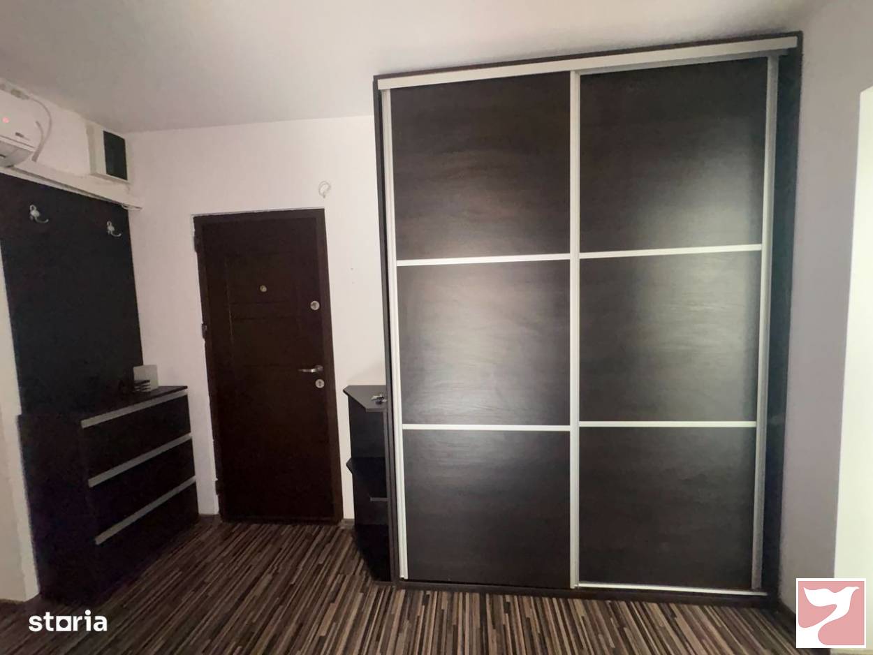 Inchiriere apartament  3 CAMERE in Craiova