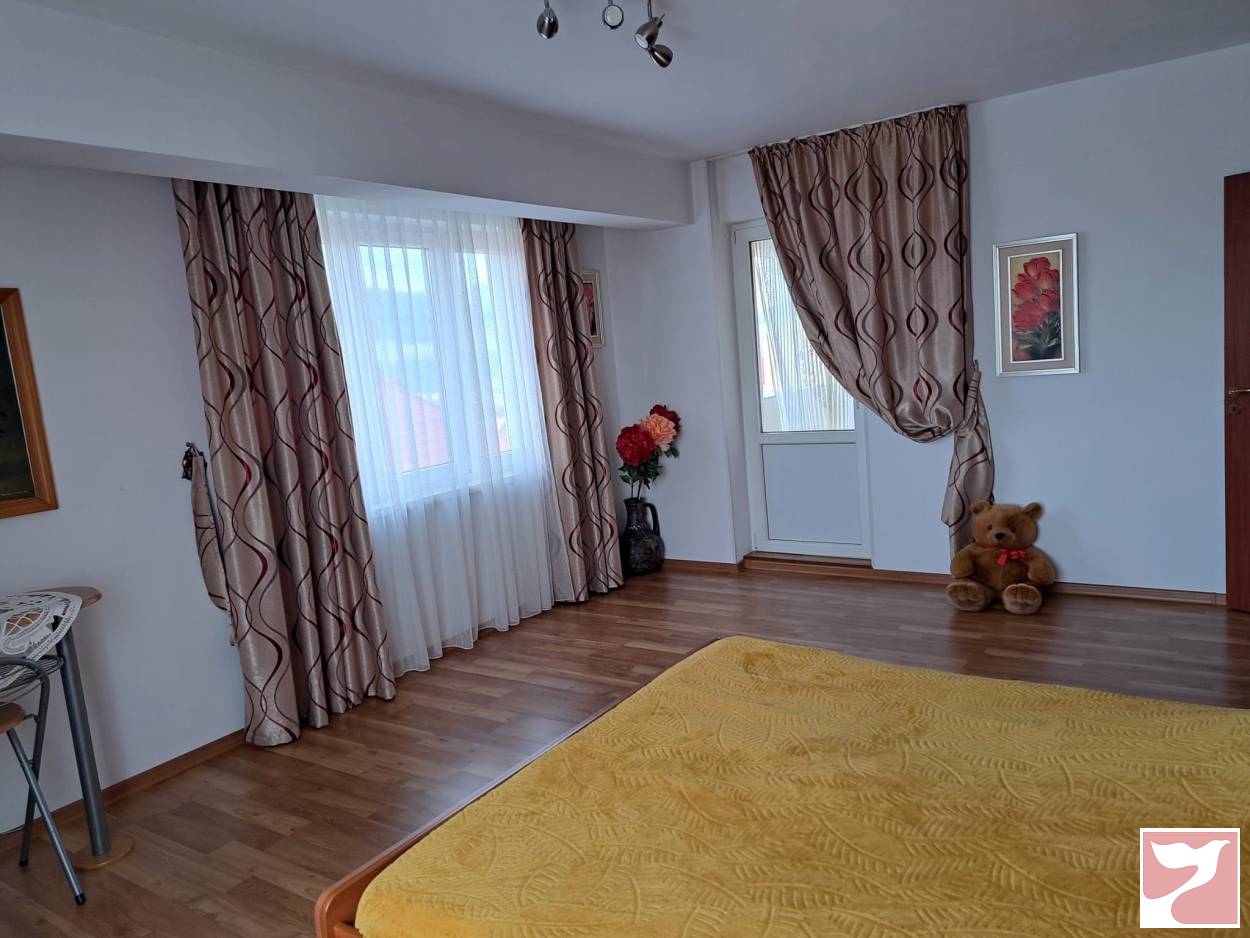 Vanzare apartament  2 CAMERE in Piatra-Neamţ, 76 mp