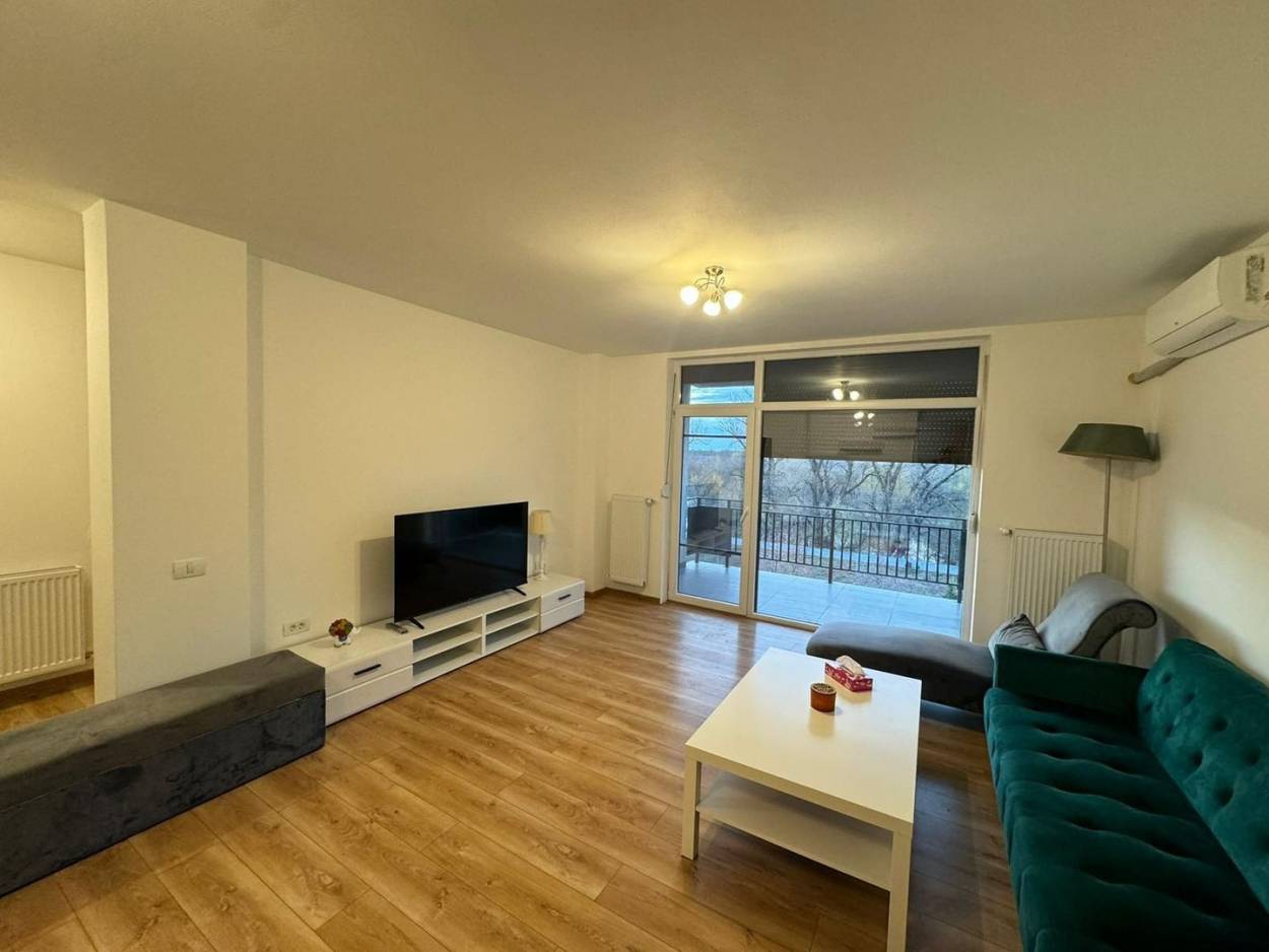 Inchiriere apartament  2 CAMERE in Arad, Micalaca, 70 mp