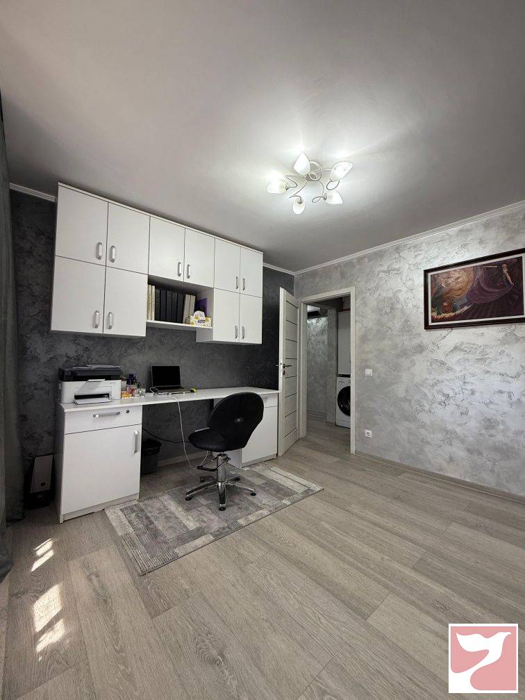 Vanzare apartament  3 CAMERE in Oradea, 65 mp