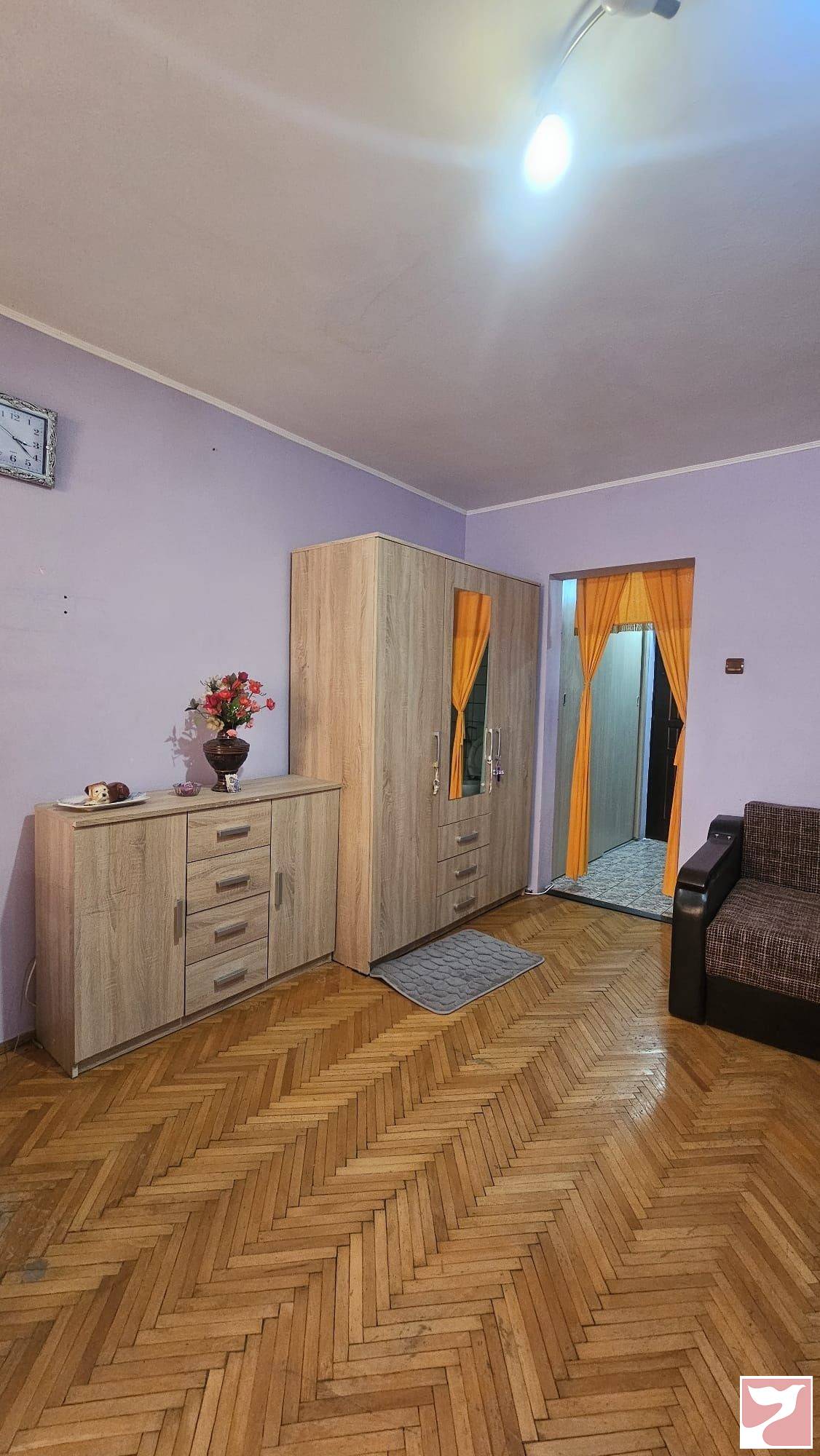 Vanzare apartament  1 CAMERA in Ploieşti, 27 mp