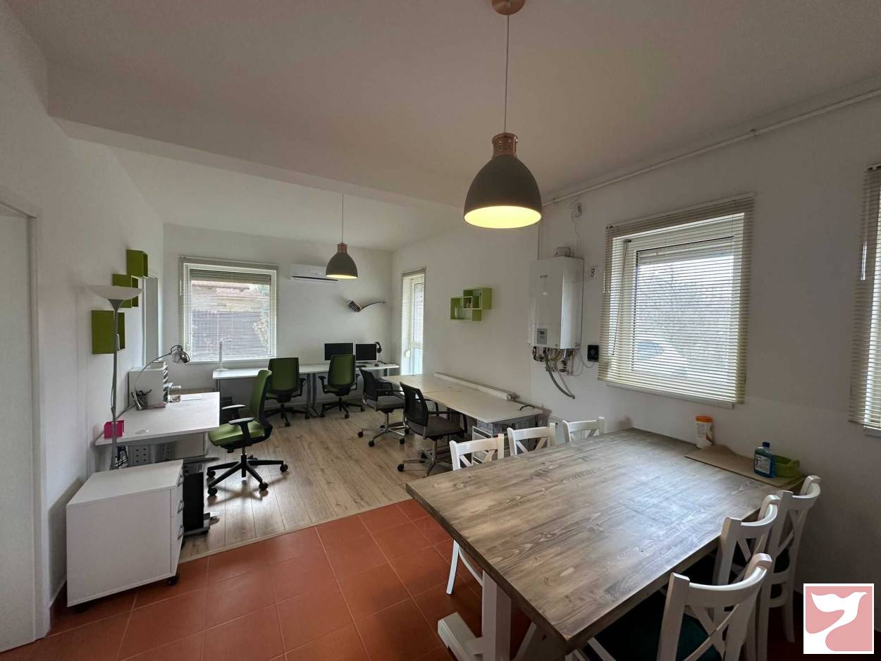 Vanzare apartament  3 CAMERE in Oradea, 61 mp