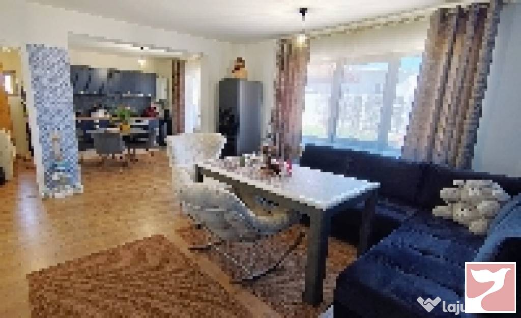 Vanzare casa/vila  3 CAMERE in Craiova, 118 mp