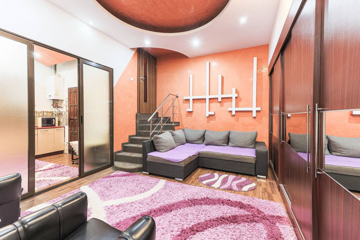 Vanzare apartament  2 CAMERE in Arad, Central, 70 mp