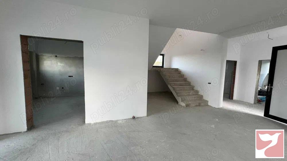 Vanzare casa/vila  4 CAMERE in Târgu Mureş, 325 mp