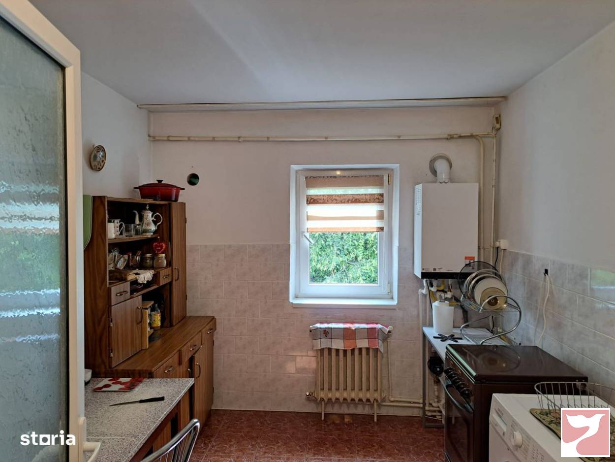 Vanzare apartament  3 CAMERE in Botoşani, Centru