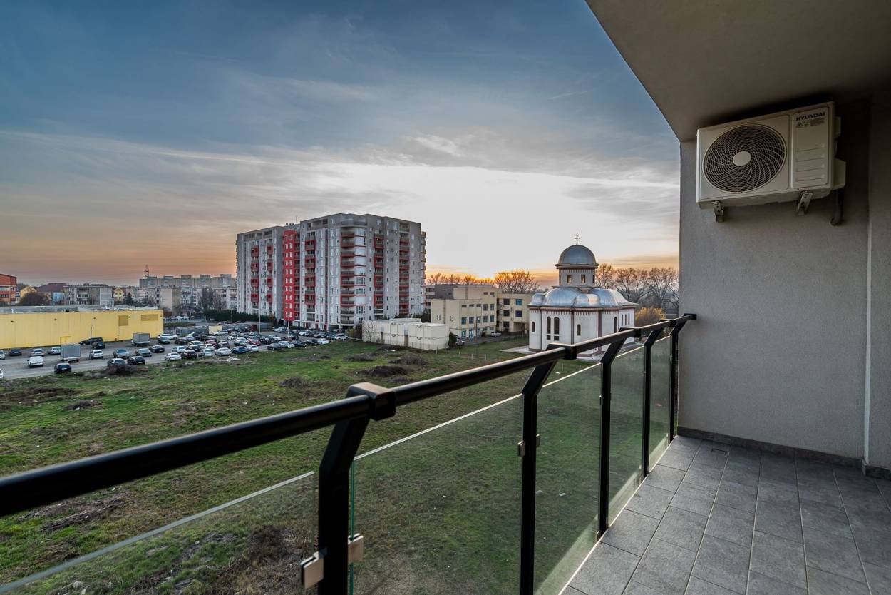 Vanzare apartament  2 CAMERE in Arad, Micalaca, 92 mp