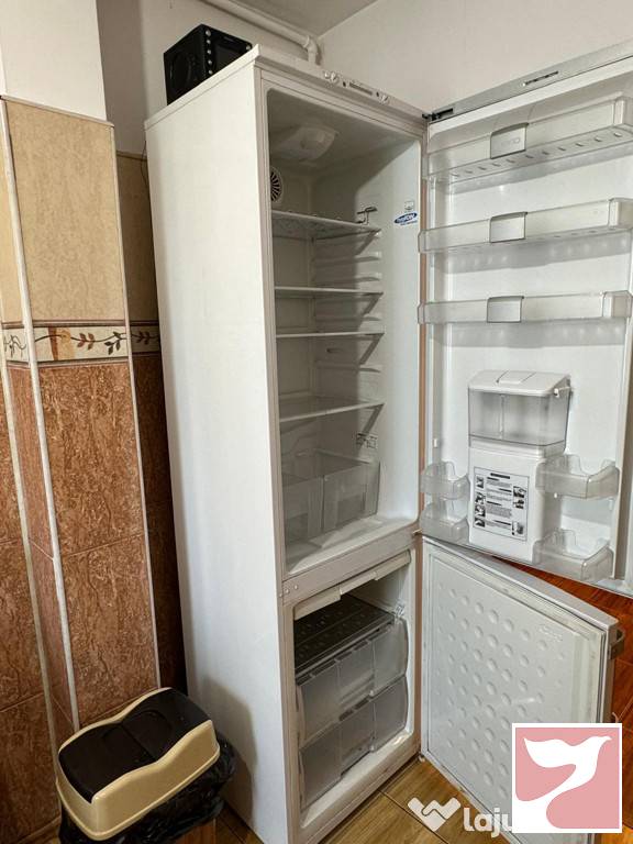 Vanzare apartament  2 CAMERE in Ploieşti, Ploiești Vest, 65 mp