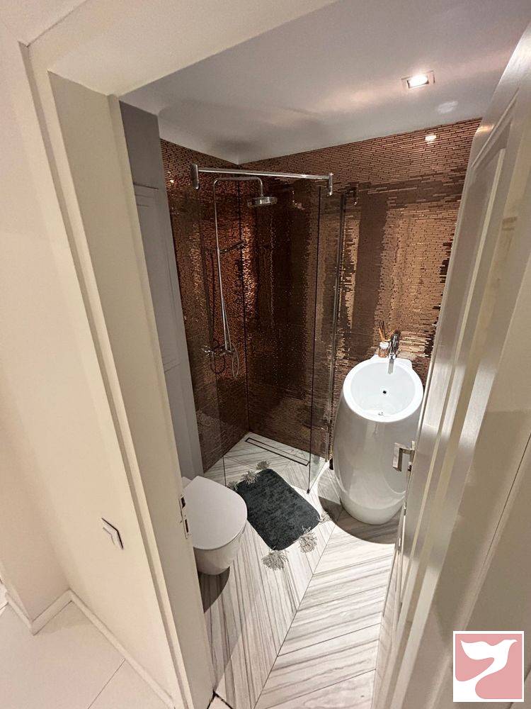 Inchiriere apartament  3 CAMERE in Craiova, 80 mp