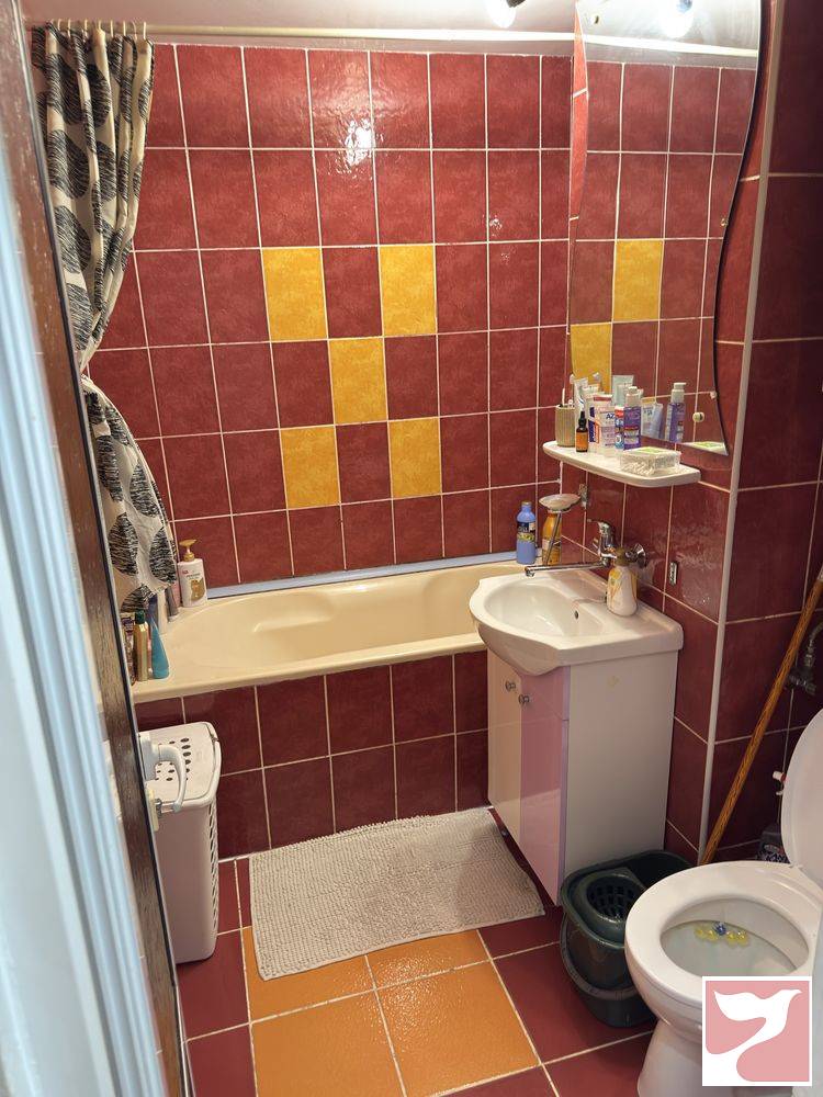 Vanzare apartament  3 CAMERE in Botoşani, 64 mp