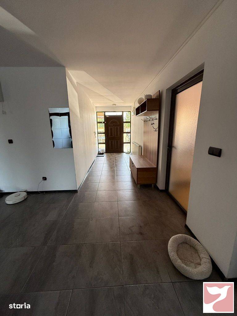 Vanzare apartament  4 CAMERE in Ploieşti, Râfov