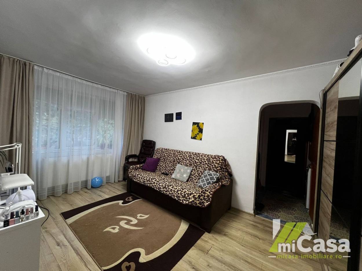 Vanzare apartament  2 CAMERE in Galati, Micro 17, 49 mp