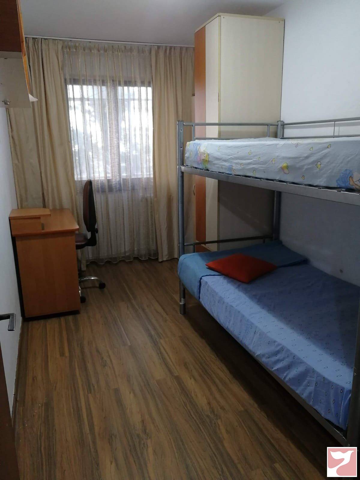 Vanzare apartament  3 CAMERE in Bacău, 57 mp