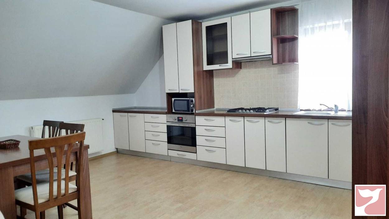 Inchiriere apartament  3 CAMERE in Sibiu, 80 mp