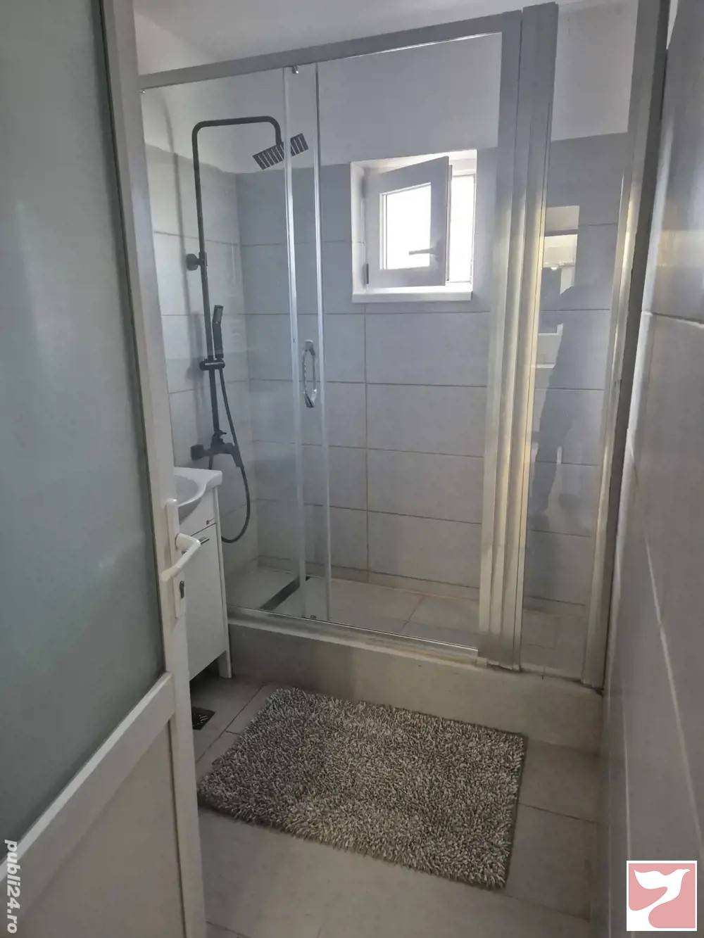Inchiriere apartament  3 CAMERE in Arad, 65 mp