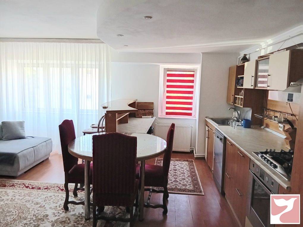 Inchiriere apartament  3 CAMERE in Iaşi, 75 mp