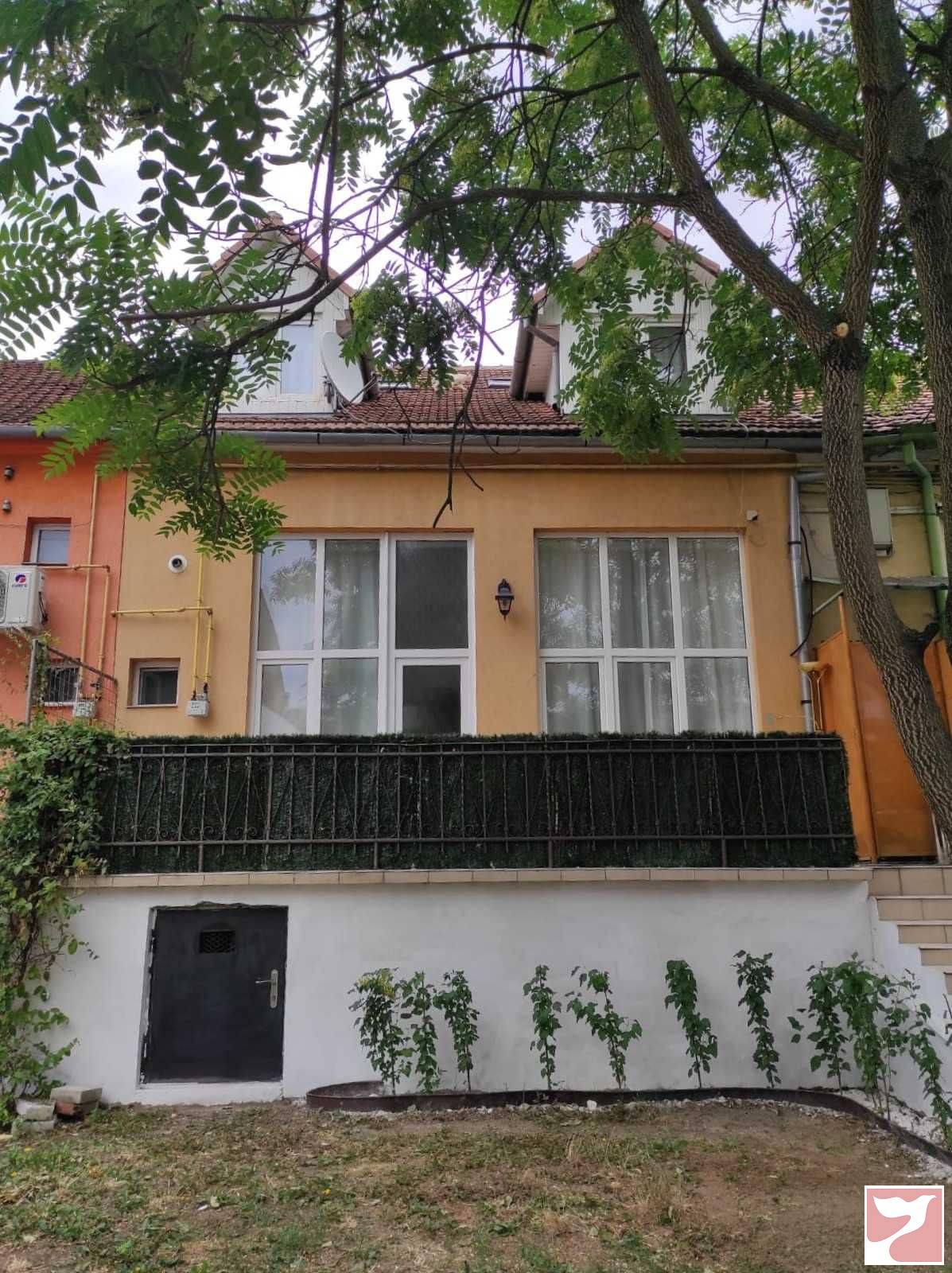 Vanzare casa/vila  3 CAMERE in Oradea, 120 mp