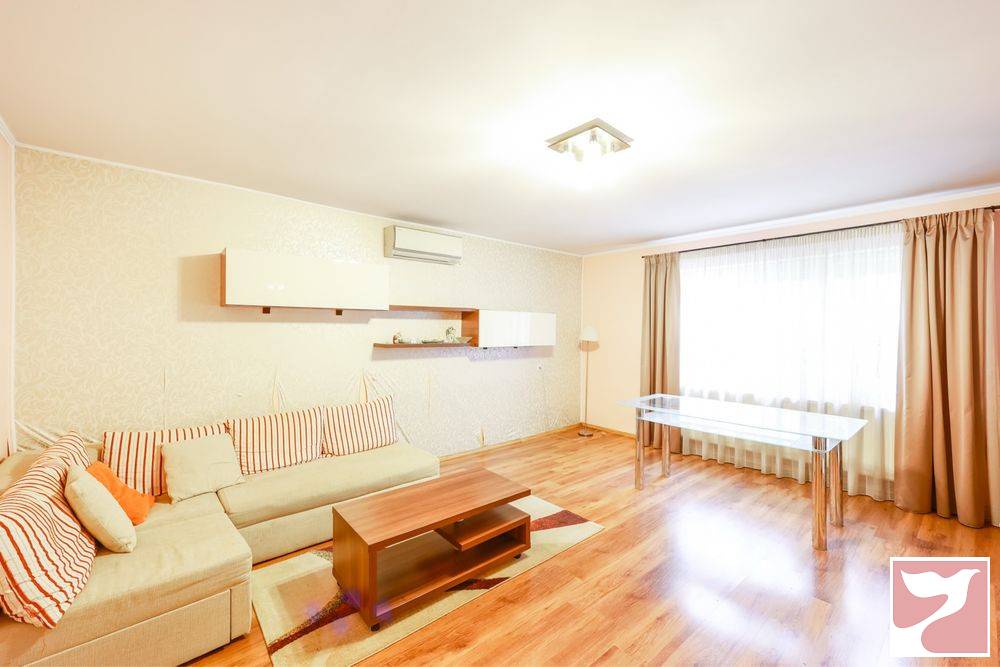 Inchiriere casa/vila  3 CAMERE in Oradea, 110 mp