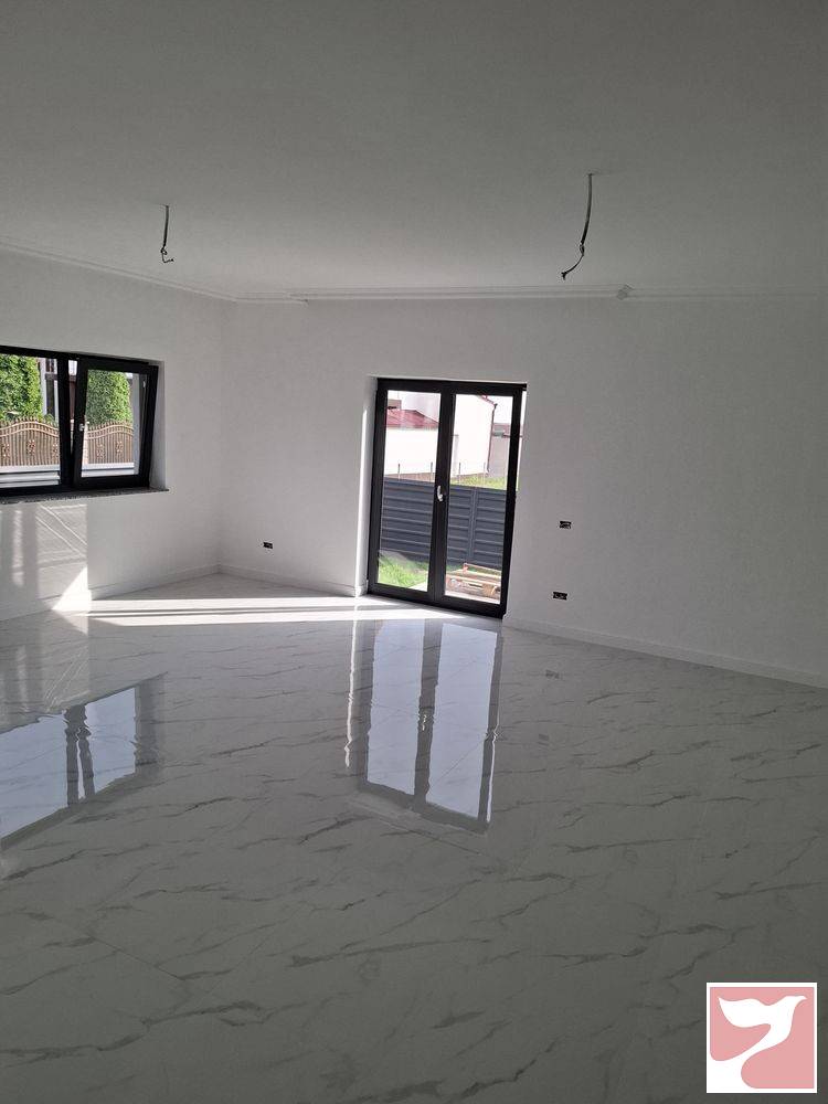 Vanzare casa/vila  4 CAMERE in Suceava, 139 mp