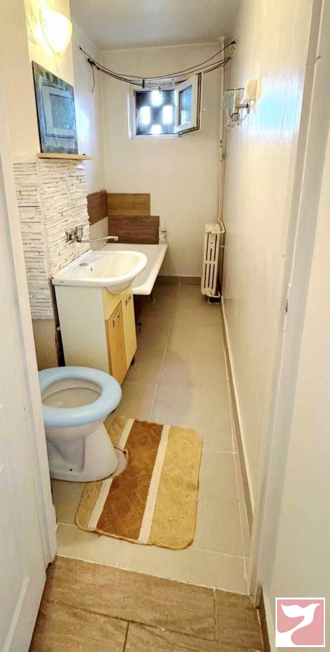 Vanzare apartament  2 CAMERE in Ploieşti, 47 mp