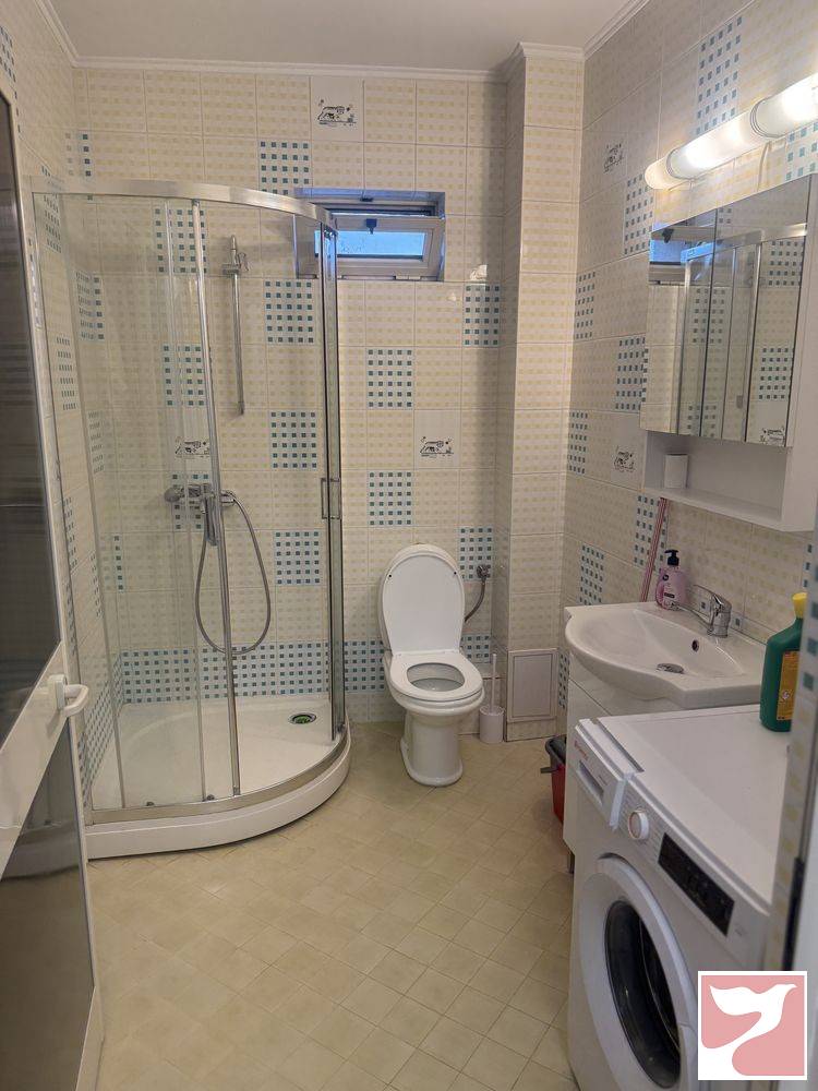 Inchiriere apartament  3 CAMERE in Piteşti, 100 mp