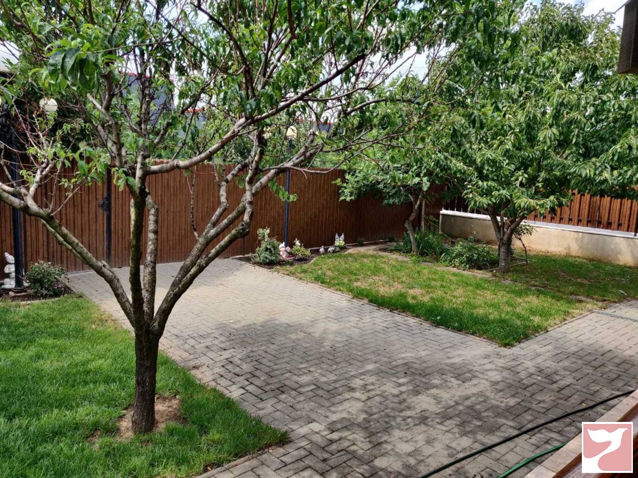 Vanzare casa/vila  4 CAMERE in Oradea, 135 mp