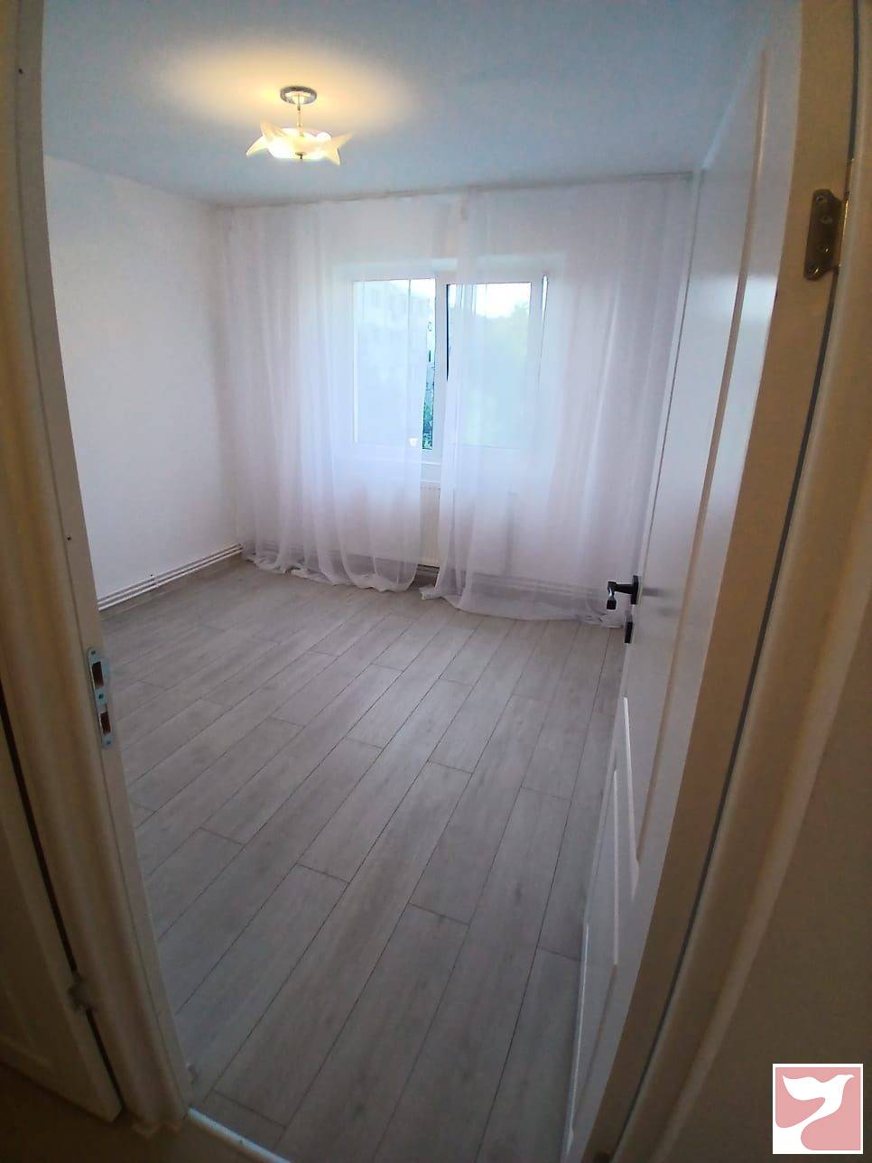 Vanzare apartament  3 CAMERE in Iaşi, 55 mp