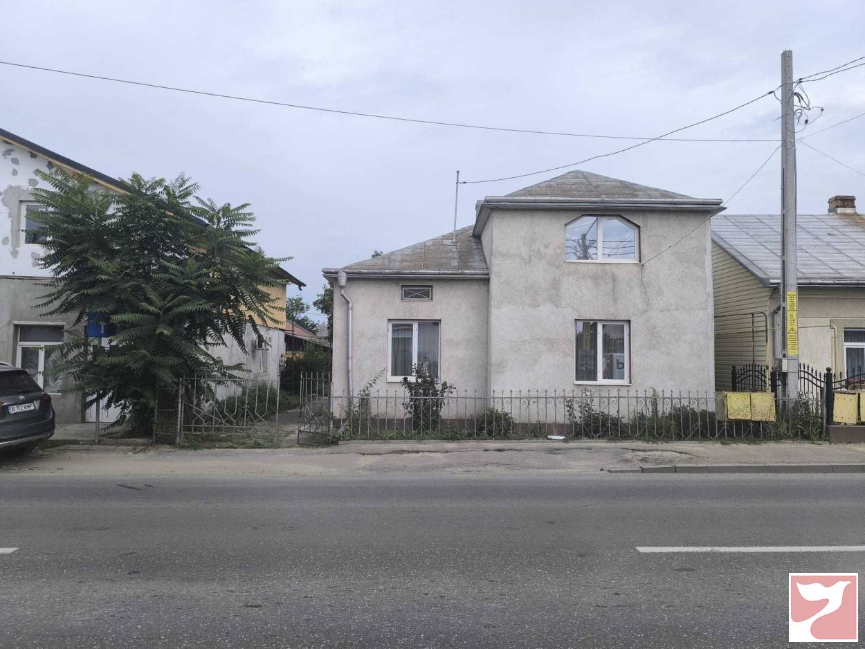 Vanzare casa/vila  4 CAMERE in Suceava, 110 mp