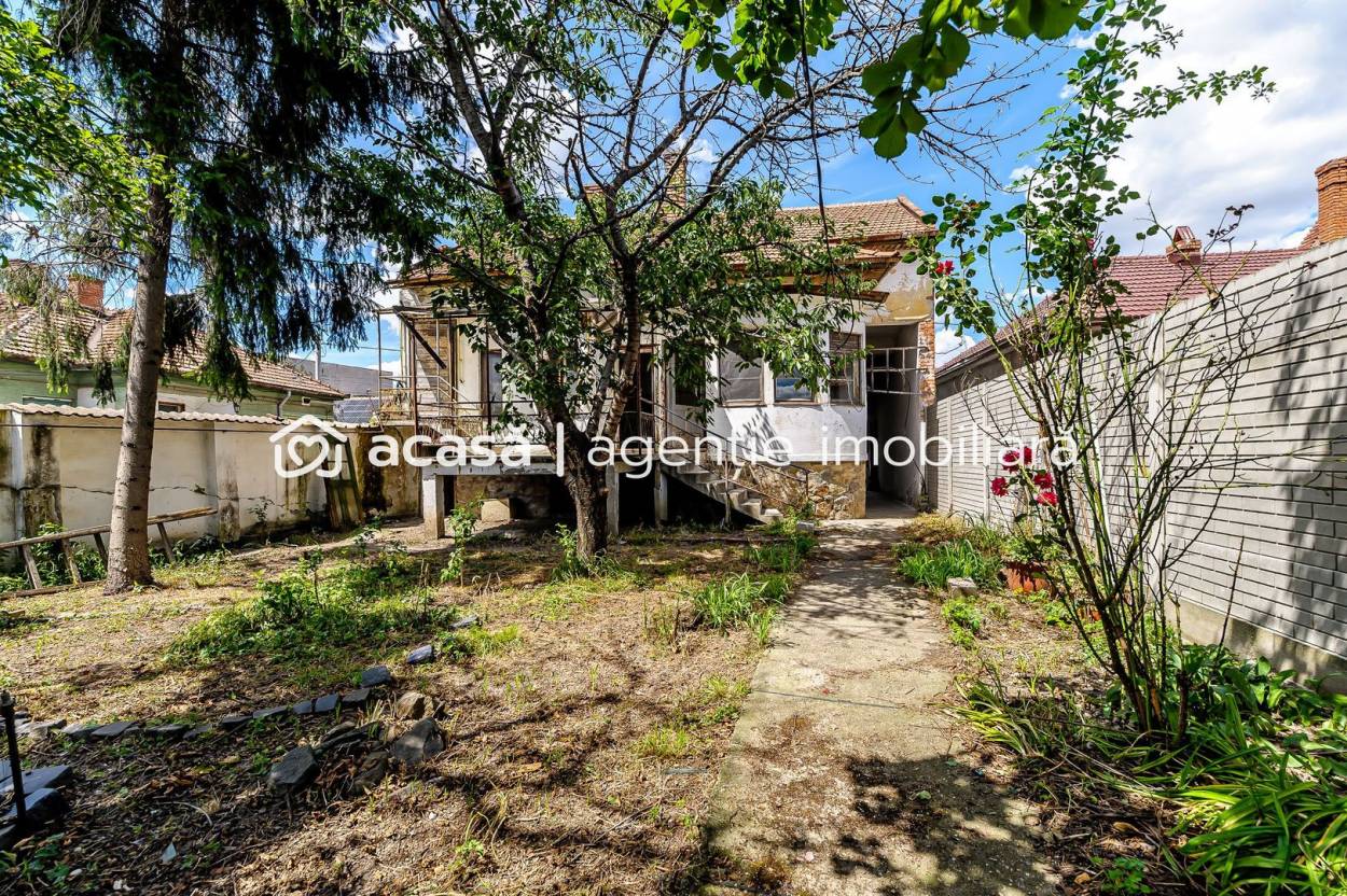 Vanzare casa/vila  5 CAMERE in Arad, Parneava, 262 mp