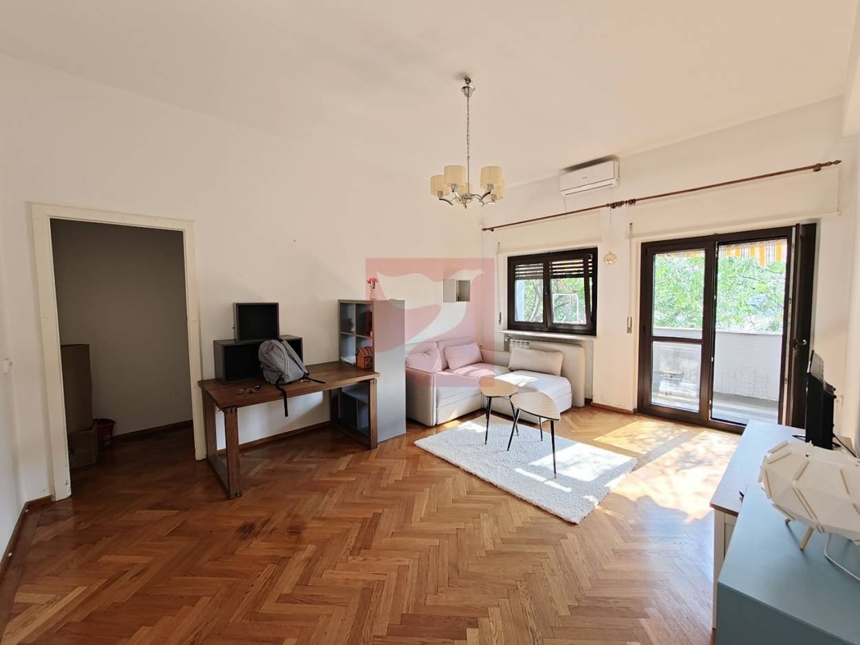 Vanzare apartament  2 CAMERE in Bucuresti, Ultracentral, 77 mp
