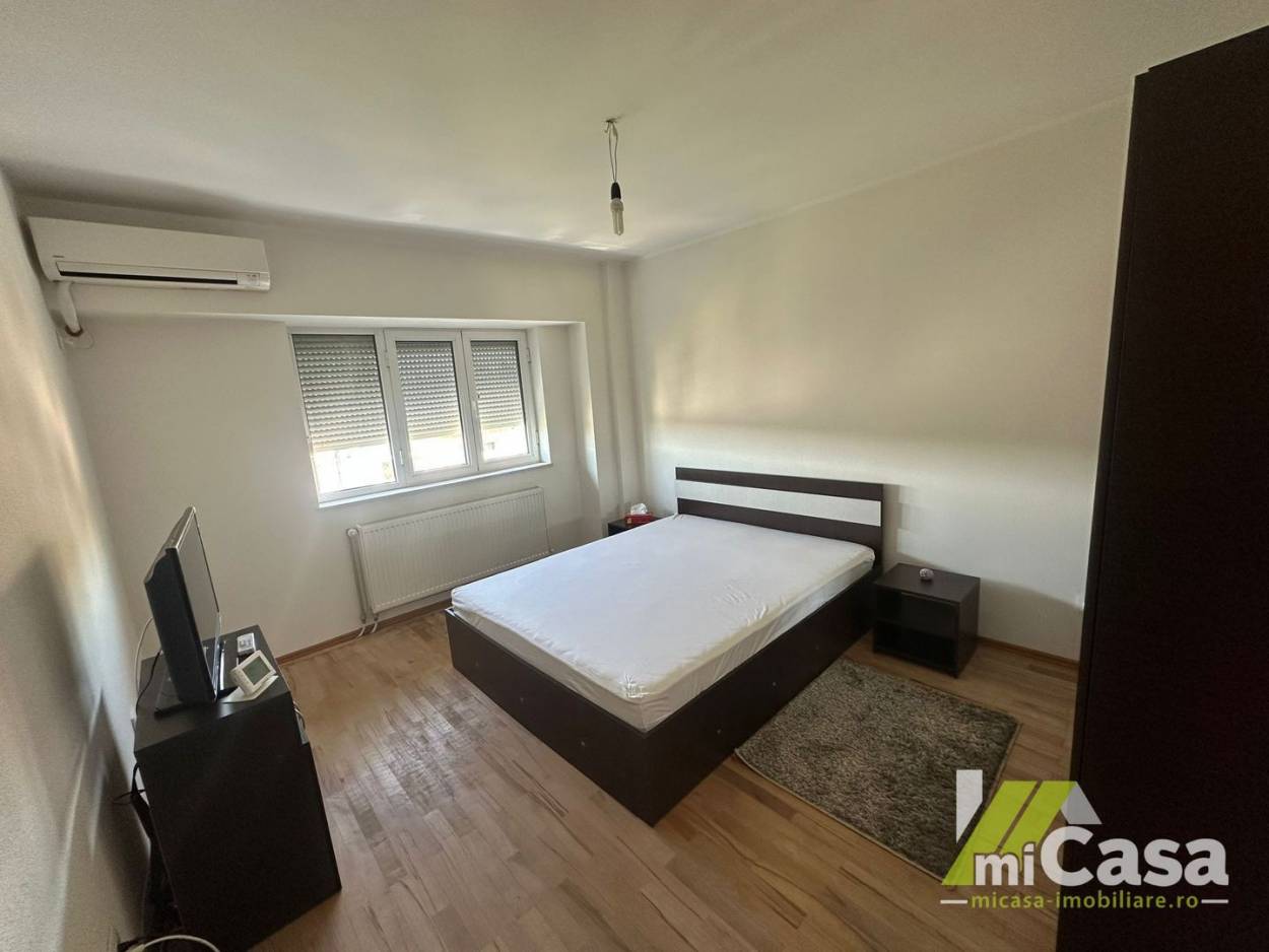 Vanzare apartament  3 CAMERE in Galati, Central, 100 mp