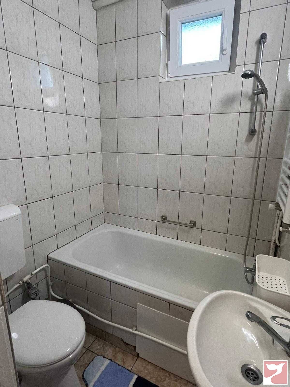 Inchiriere apartament  3 CAMERE in Sibiu, 48 mp