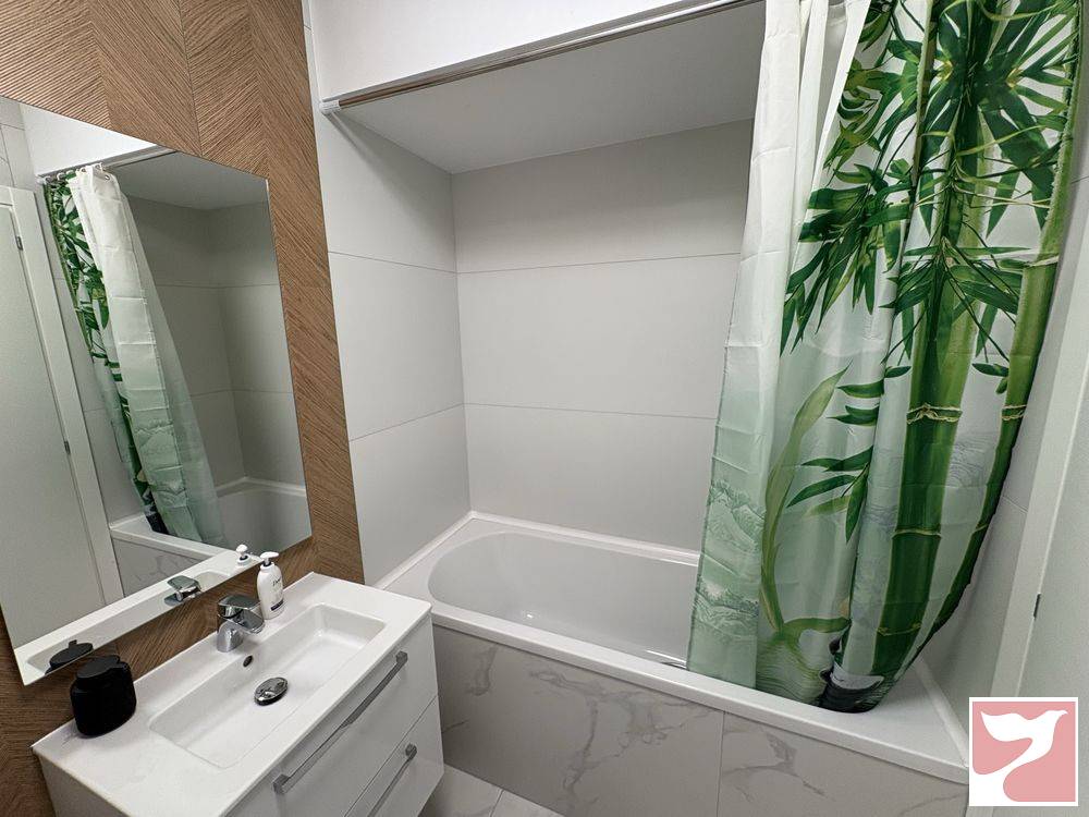 Inchiriere apartament  2 CAMERE in Oradea, Nufarul, 52 mp