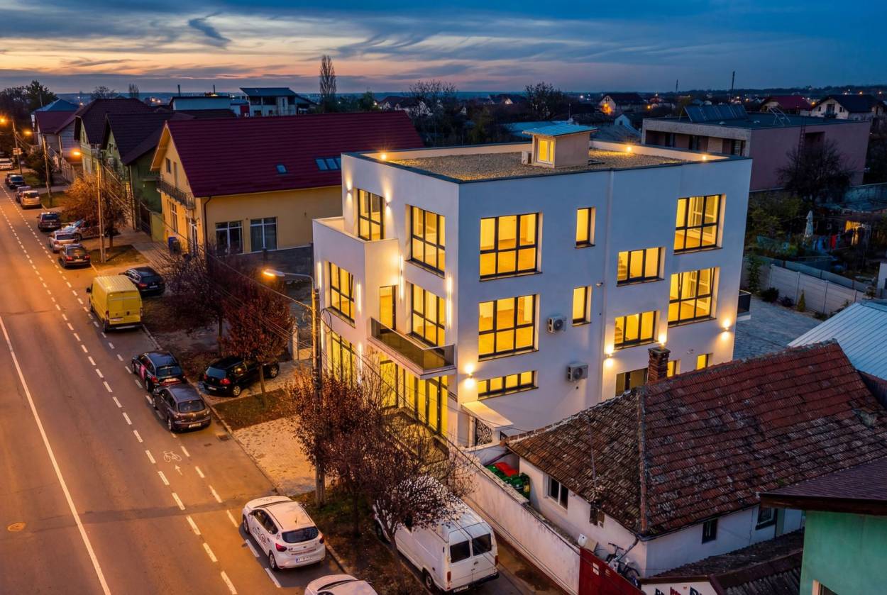 Vanzare spatiu comercial in Arad, Parneava, 414.41 mp