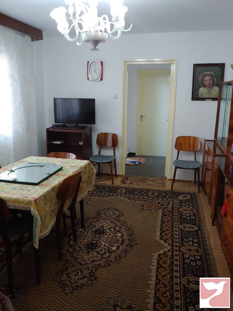 Vanzare apartament  3 CAMERE in Ploieşti, 65 mp