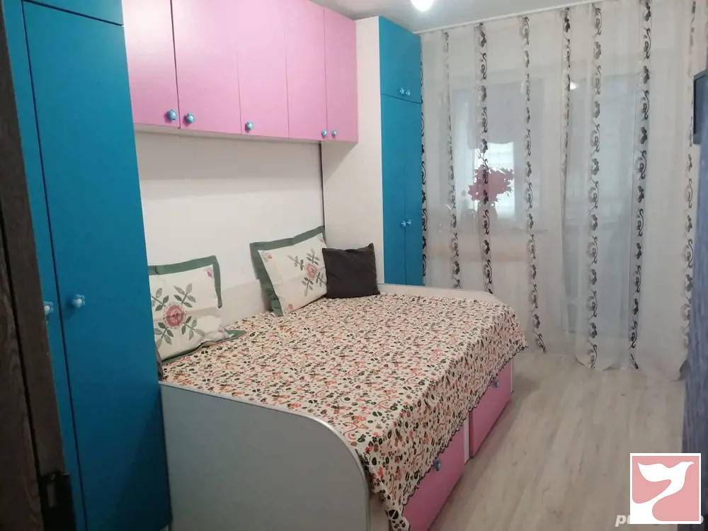 Vanzare apartament  3 CAMERE in Bacău, Nord, 72 mp
